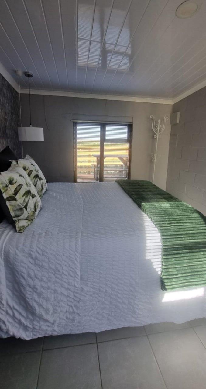 11 Bedroom Property for Sale in Piketberg Rural Western Cape